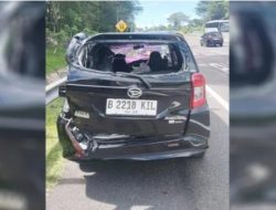 Korban Kecelakaan Beruntun Tol Cipularang Dilarikan ke RS Abdulrojak