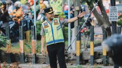 Kapolda Jatim Turun Langsung Pantau Pelayanan Lalu Lintas di Surabaya