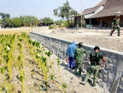 Satgas TMMD ke-130 Kodim Ngawi Finishing Talud Badan Jalan, Utamakan Kualitas dan Ketahanan Bangunan